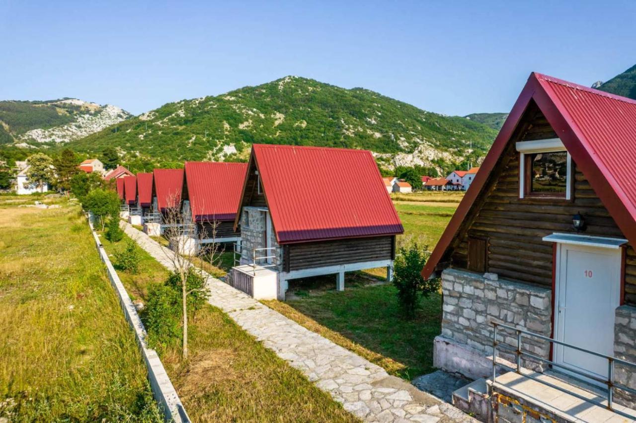 Etno Selo Bastadur Цетинє Екстер'єр фото